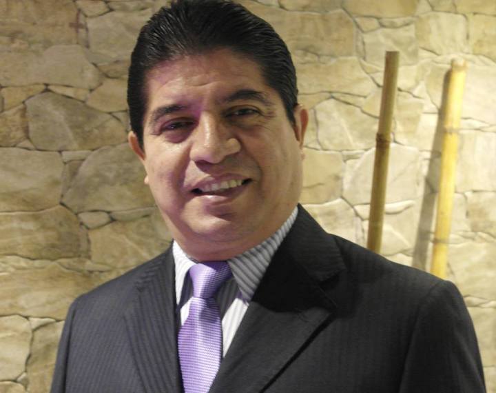 10428882_537641389692180_1841549870_n