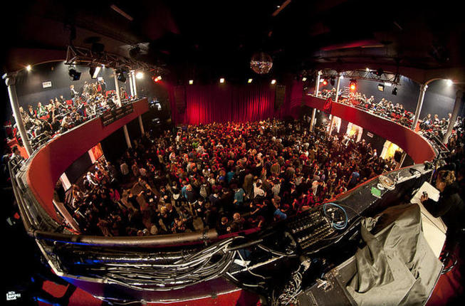 interior-de-la-emblematica-sala-bataclan-ec